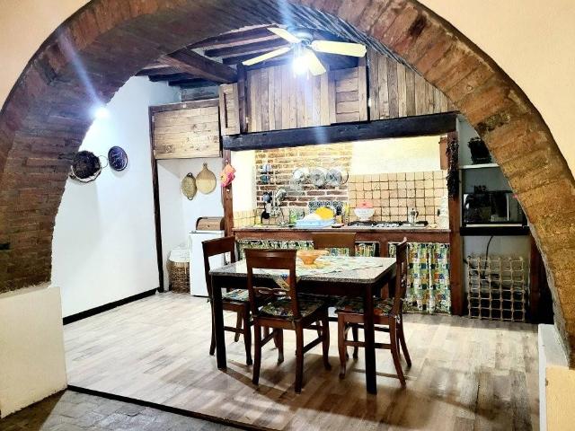 Appartamento in vendita a Campagnatico, Toscana