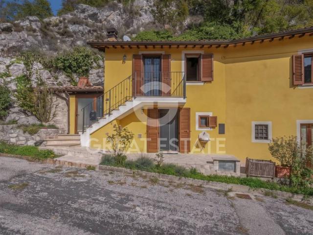 Appartamento in vendita a Campello sul Clitunno, Perugia