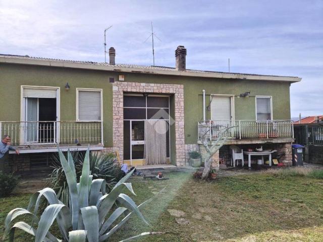 Appartamento in vendita a Campello Sul Clitunno, Umbria