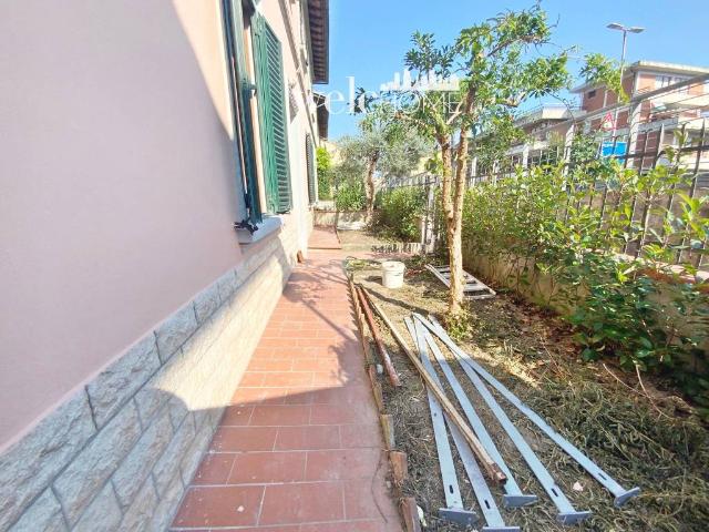 Appartamento in vendita a San Martino, Campi Bisenzio