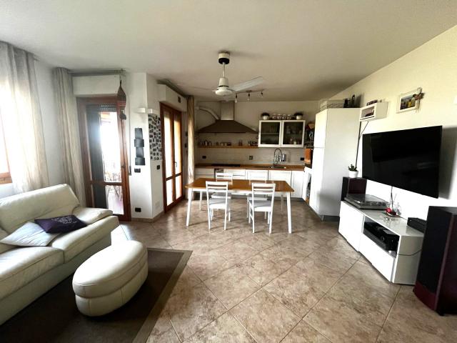 Appartamento in vendita a La Villa, Campi Bisenzio