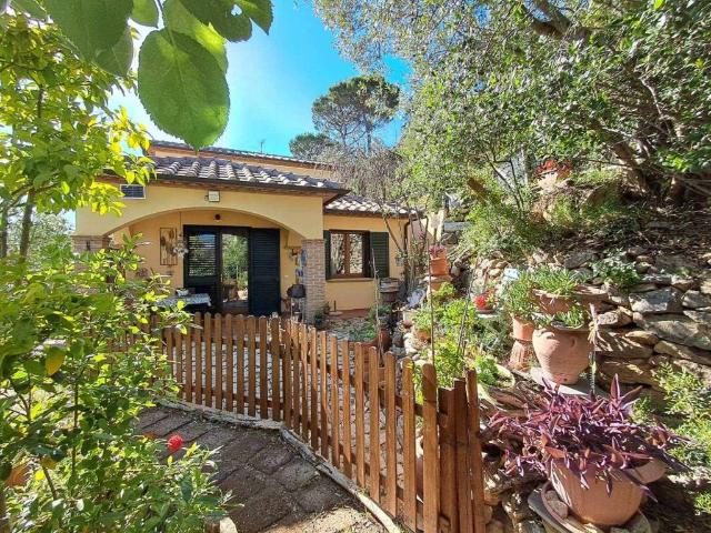 Appartamento in vendita a Campiglia Marittima, Toscana