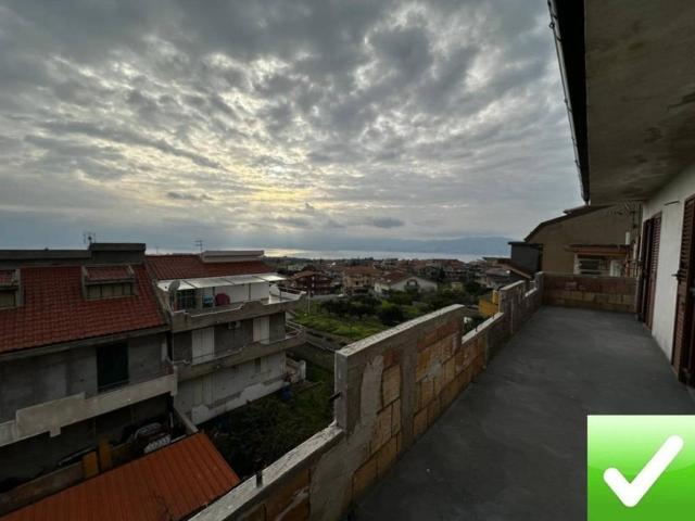 Appartamento in vendita a Calabria, Reggio Calabria