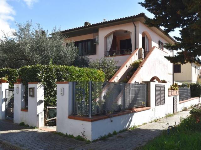 Appartamento in vendita a Campo nell'Elba, Marina Di Campo