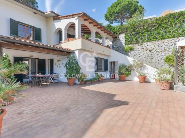Appartamento in vendita a Campo nell'Elba, Seccheto