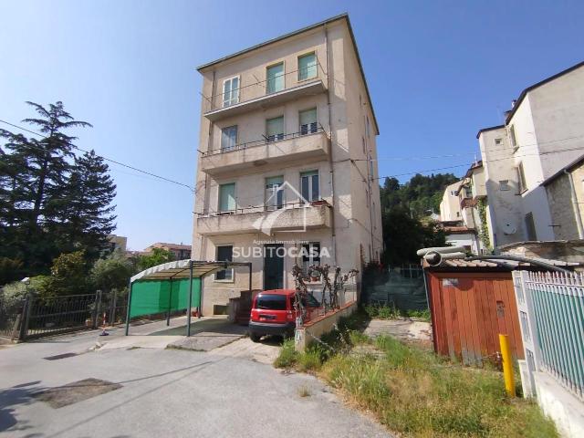 Appartamento in vendita a Campobasso, Molise