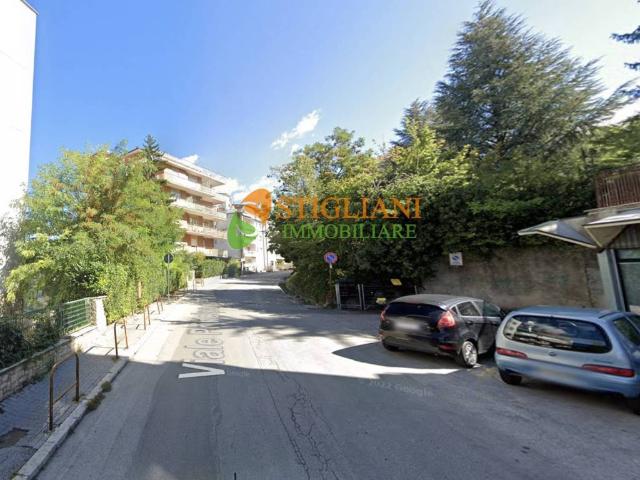 Appartamento in vendita a Campobasso, Molise