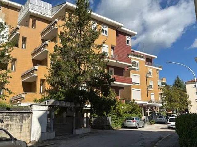 Appartamento in vendita a Campobasso, Molise