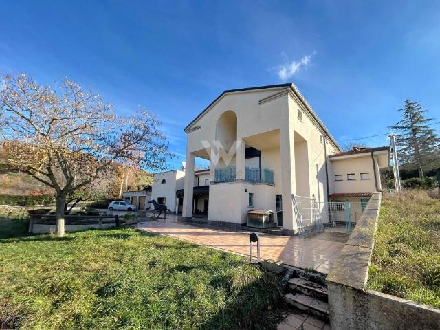 Villa Indipendente in vendita a Campobasso, Molise