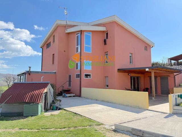 Villa Indipendente in vendita a Campobasso, Molise