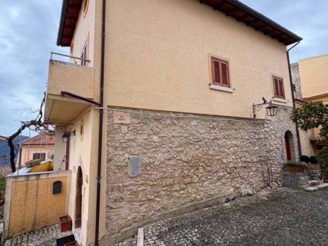 Appartamento in vendita a Campodimele, Lazio