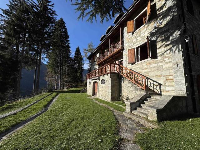 Appartamento in vendita a Fraciscio, Campodolcino