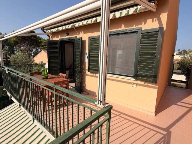 Appartamento in vendita a Campofelice Di Roccella, Sicilia