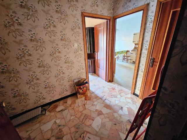 Appartamento in vendita a Campomorone, Liguria