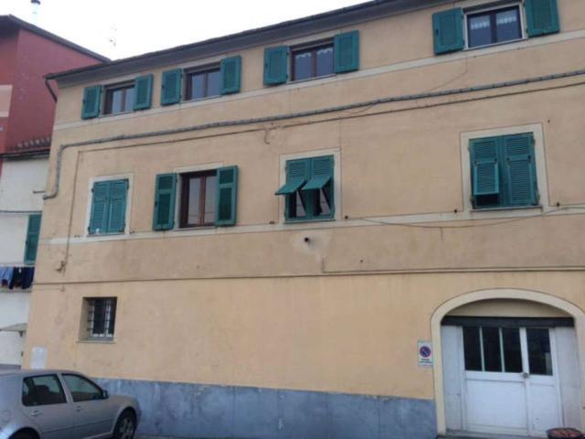 Appartamento in vendita a Campomorone, Liguria