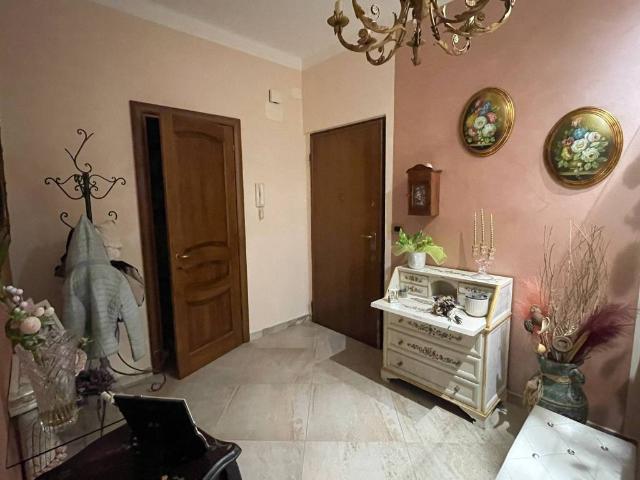 Appartamento in vendita a Campomorone, Liguria