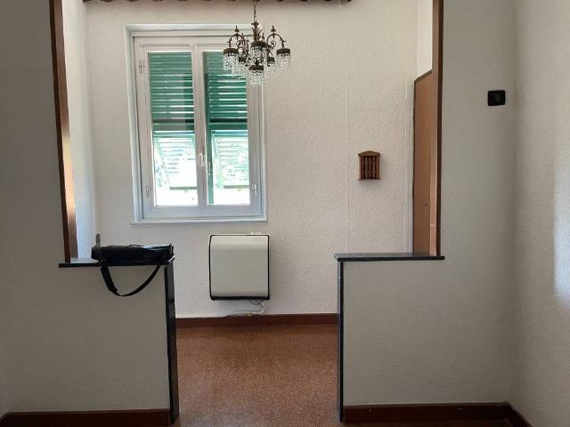 Appartamento in vendita a Campomorone, Liguria