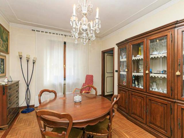 Appartamento in vendita a Campomorone, Liguria