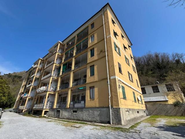 Appartamento in vendita a Campomorone, Liguria