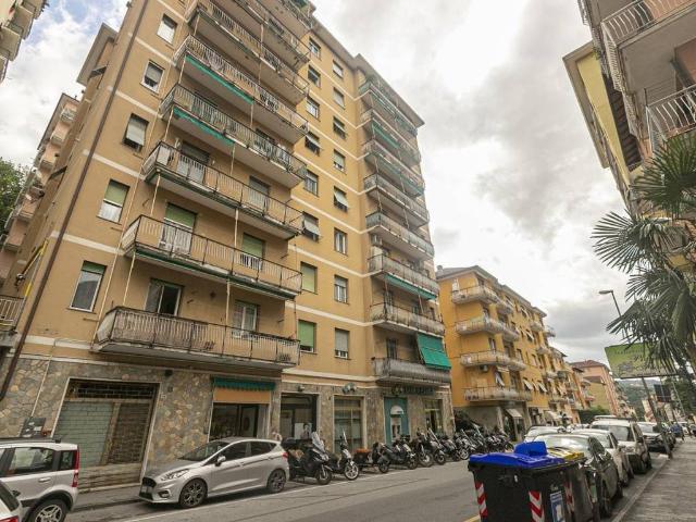 Appartamento in vendita a Campomorone, Liguria