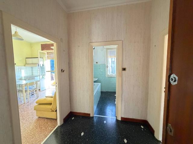 Appartamento in vendita a Campomorone, Liguria
