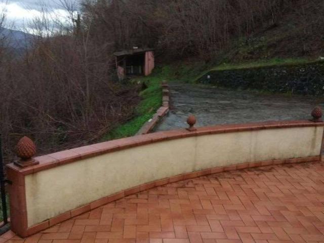 Appartamento in vendita a Unione Comuni Garfagnana, Camporgiano