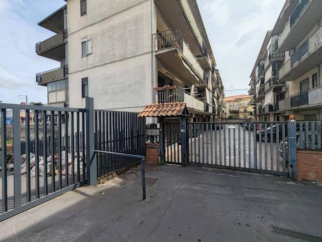 Appartamento in vendita a Piano Tavola, Camporotondo Etneo
