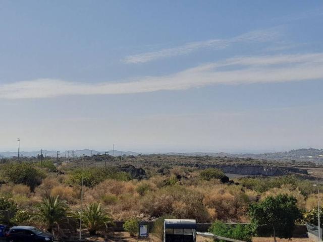 Appartamento in vendita a Villaggio Sant'Antonio, Camporotondo Etneo