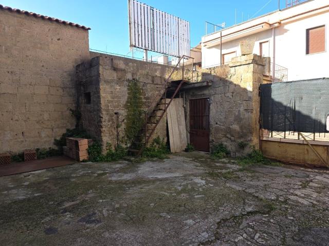 Appartamento in vendita a Camposano, Napoli