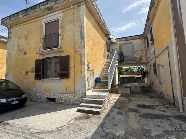 Appartamento in vendita a Camposano, Campania