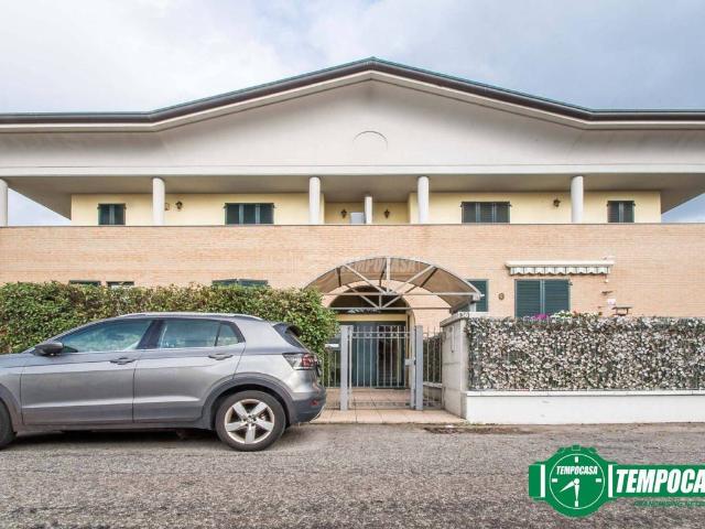 Appartamento in vendita a Canegrate, Lombardia