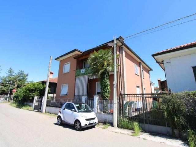 Appartamento in vendita a Baggina, Canegrate