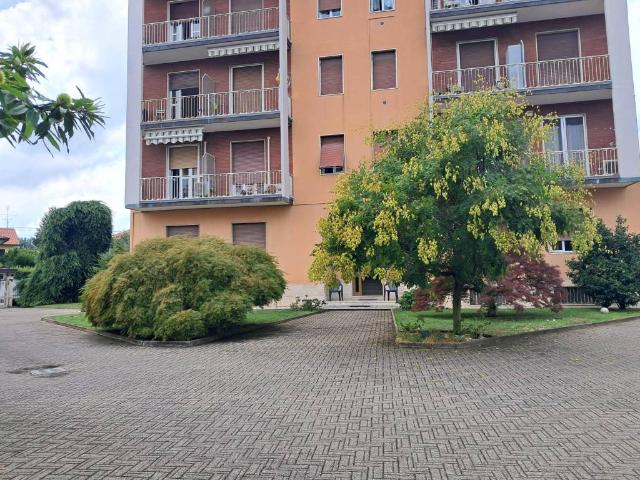Appartamento in vendita a Canegrate, Lombardia