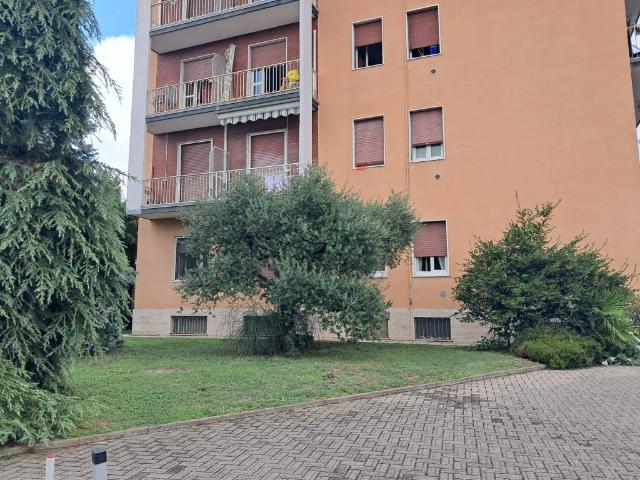 Appartamento in vendita a Canegrate, Lombardia