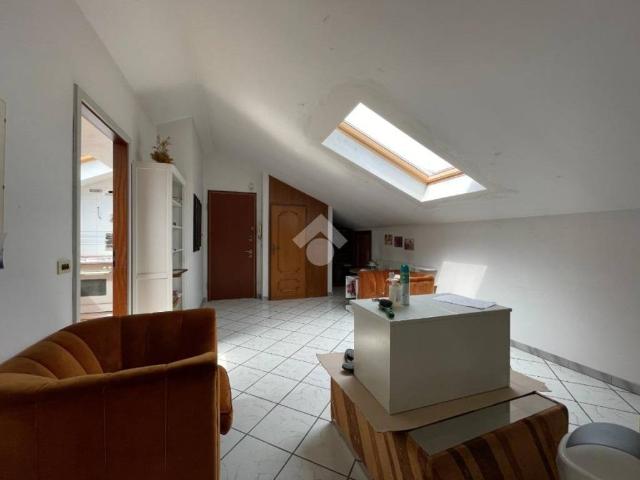 Appartamento in vendita a Canelli, Asti