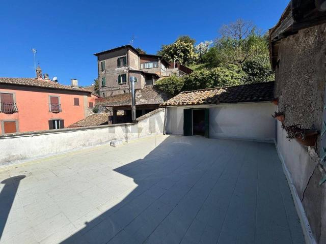 Appartamento in vendita a Canepina, Viterbo