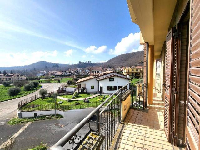 Appartamento in vendita a Canepina, Lazio