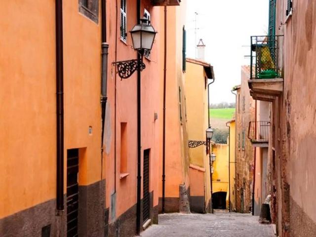 Appartamento in vendita a Canino, Lazio