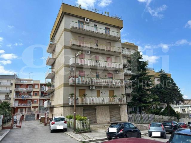 Appartamento in vendita a Canosa di Puglia, Barletta-Andria-Trani