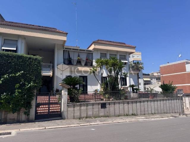 Appartamento in vendita a Puglia, Barletta-andria-trani