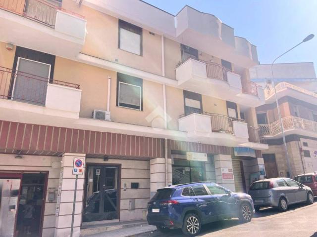 Appartamento in vendita a Canosa di Puglia, Barletta-Andria-Trani