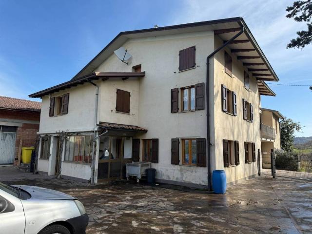 Appartamento in vendita a Val d’Enza, Re