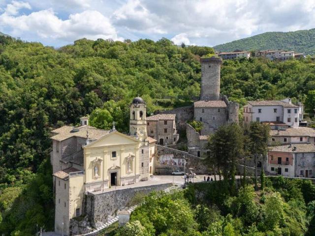 Appartamento in vendita a Cantalice, Lazio