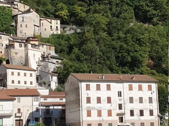 Appartamento in vendita a Cantalice, Rieti