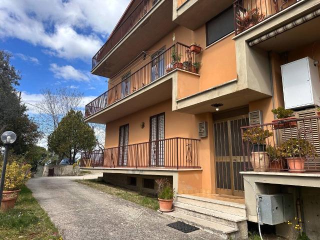 Appartamento in vendita a Casperia, Lazio