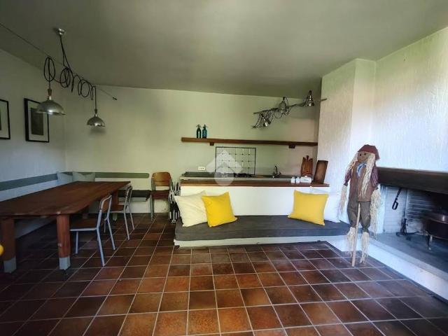 Villa Indipendente in vendita a Comunità Montana del Piambello, Cantello
