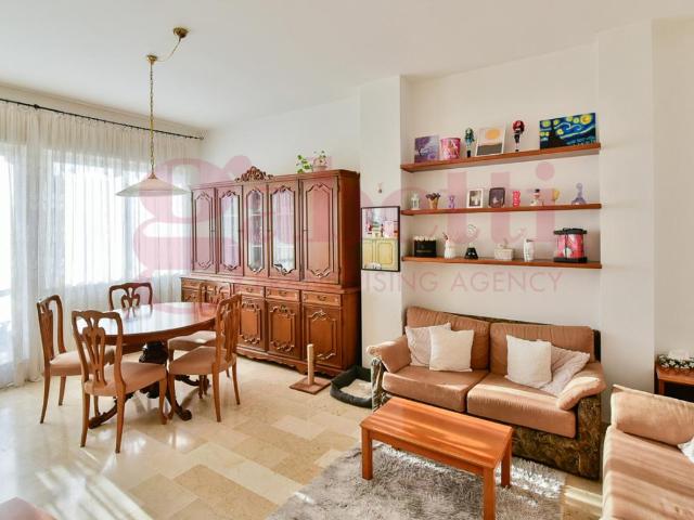 Appartamento in vendita a Cantù, Lombardia