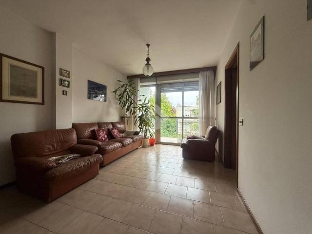 Appartamento in vendita a Cantù, Lombardia