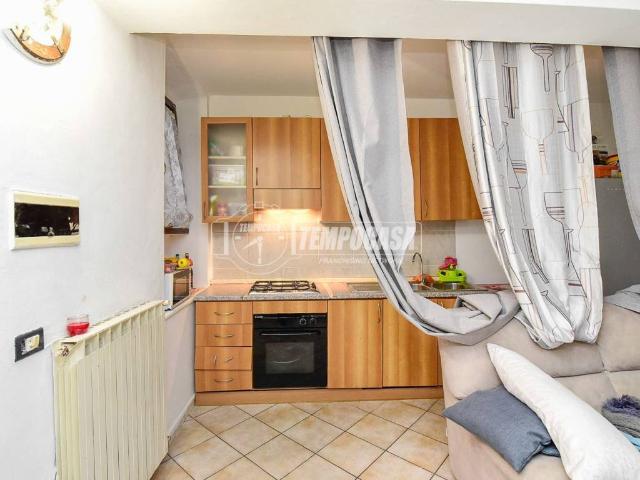 Appartamento in vendita a Cantù, Lombardia