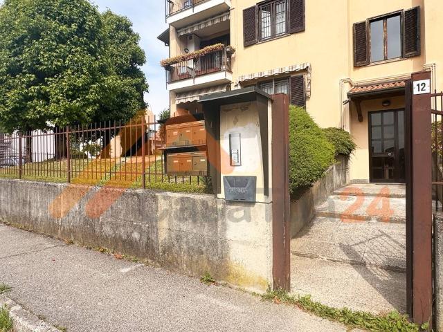 Appartamento in vendita a Cantù, Lombardia